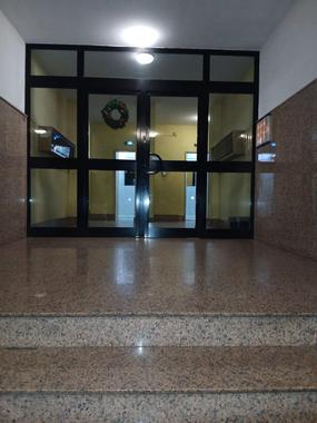 Via Fratelli Rosselli, quadrivani ammobiliato con area a parcheggio. in Affitto